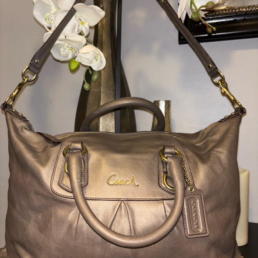 Coach Ashley Metallic Bronze Satchel- Matching Wristlet In Closet. - Picture 5 of 14